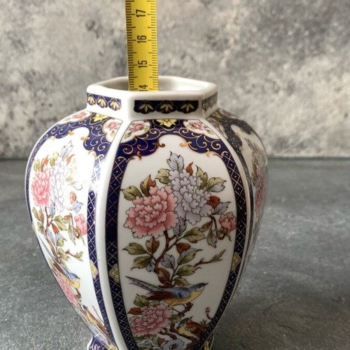 Vase used, beautiful