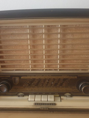 Telefunken κλασικό επιτραπέζιο λαμπάτο ραδιόφωνο μεταχειρισμένο, σειρά Gavotte 1955–1957