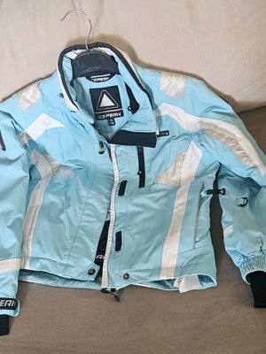 Μπουφάν σκι παιδικό Icepeak σαν καινούργιο μέγεθος 116