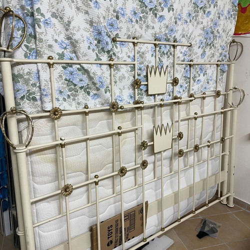 Iron bed king size with mattress like new