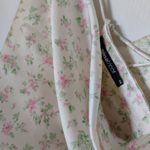 Gina Tricot satin top new with floral pattern and cowl neck