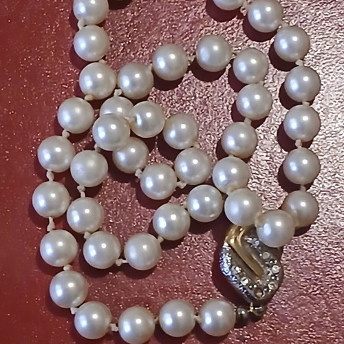 Necklace with faux pearls vintage, 42 cm, like new