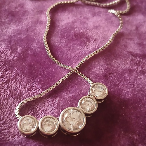 Silver 925 Necklace 42 cm with White Zirconia like new