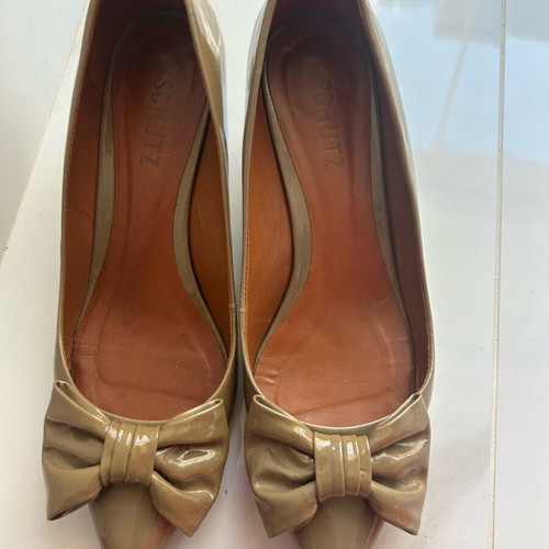 Schutz patent leather pumps used, size 39, beige