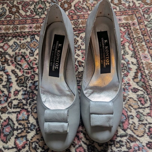 K. KONTOS handmade pumps