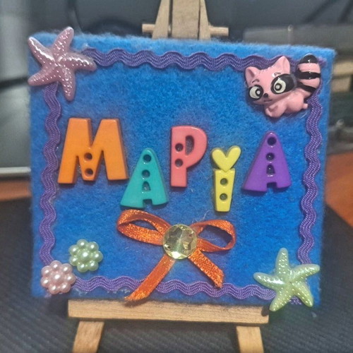 Children's frame with the name MARIA and small easel new