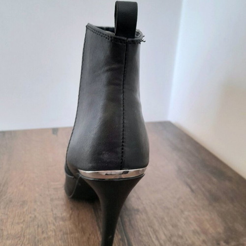 H&M ankle boots with silver tip like new, size 40, black