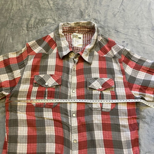 Men's shirt size M like new, red checkered
