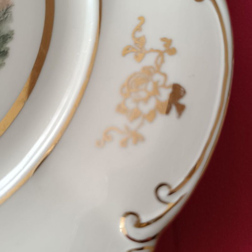 Hutschenreuther vintage decorative porcelain plate from Bavaria like new