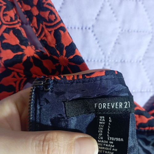 Bustier with brocade fabric like new, Forever Unique, black and red