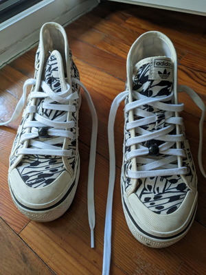 Nizza Adidas sneakers like new, size 36, black and beige
