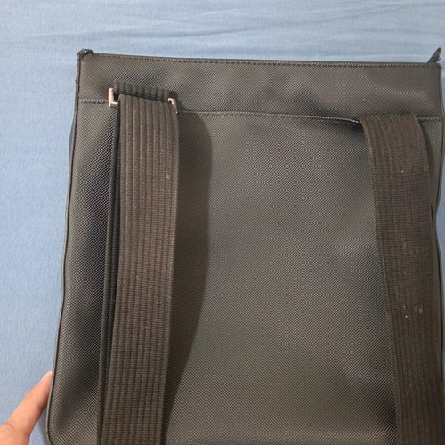 Lacoste Petit Pique Flat crossbody bag like new, leather, black