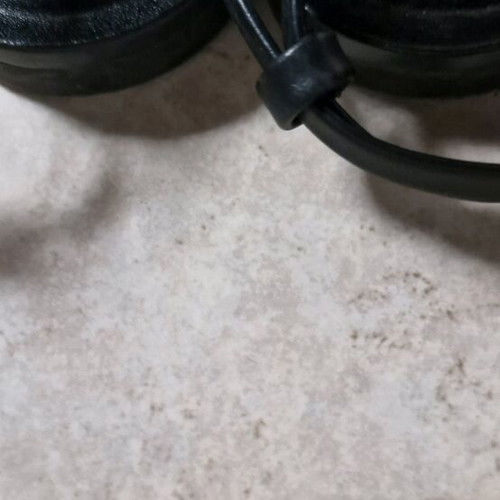 Zara flat sandals with thin straps and metallic detail, size 39