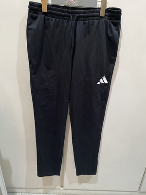 Adidas Essentials Single Track Pants black, new