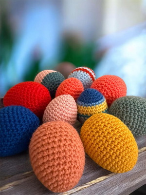 Χειροποίητα πλεκτά αυγά αμυγκουρούμι καινούργια για πασχαλινή διακόσμηση