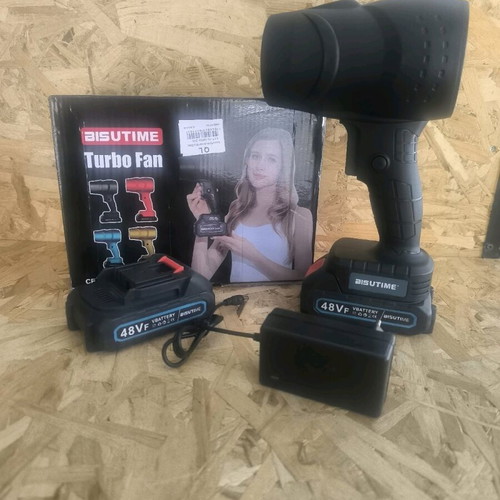 Turbo fan blower new with two batteries and charger in box