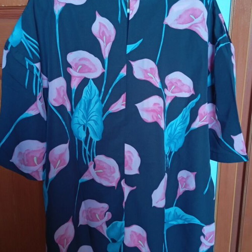 Women's blouse like new, colorful, size XXXL