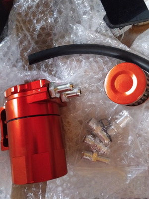 Oil Catch Can red, like new, with filter and adapter