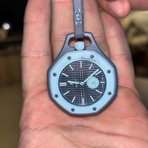 Swatch x Ap Royal Pop Blue Quartz Watch like new