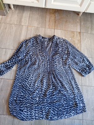 M&S lightweight multicolor blouse, one size
