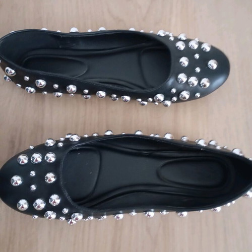 Ballerinas with silver studs size 39 like new, black
