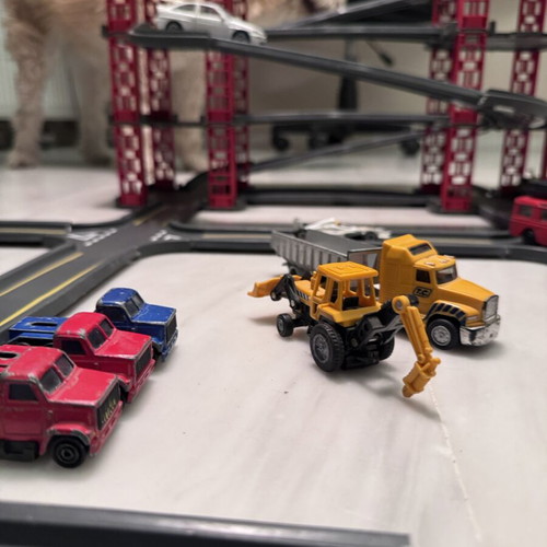 Vintage Matchbox Multi-Storey Garage with Cars and Petrol Station used