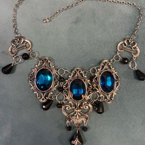 Gothic Victorian necklace like new with turquoise gems Restyle