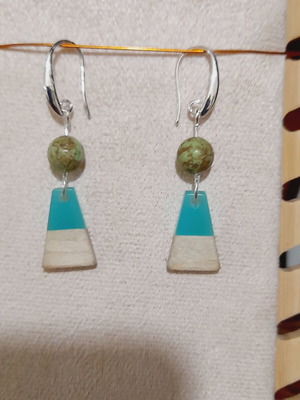 Silver earrings 925 with semi-precious green stone, resin and wood new