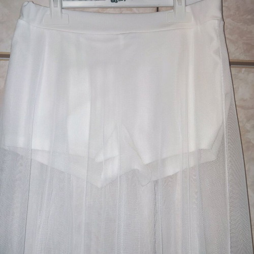 White shorts with long mesh tulle like new