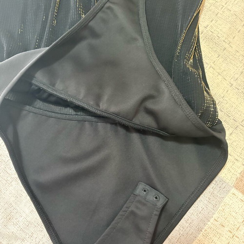 Pull&Bear black bodysuit with transparency and V neckline like new, size M
