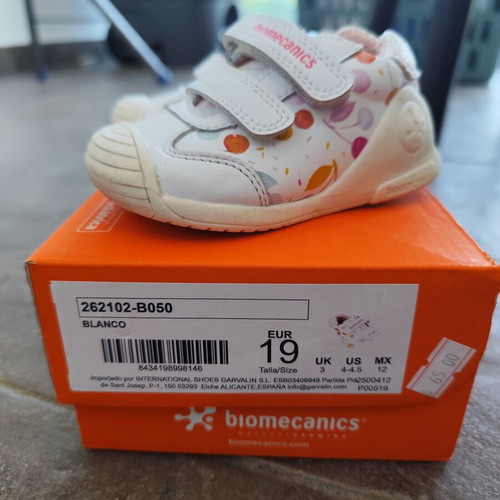 Biomecanics baby shoes size 19, like new, girl