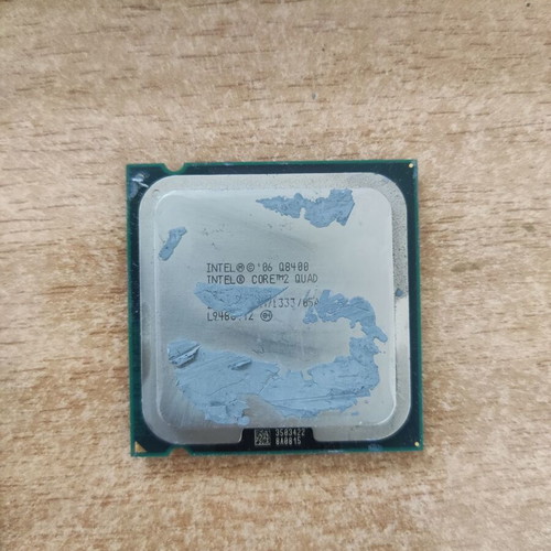 Intel Socket 775 Q8400 processor used for computer