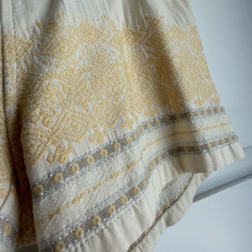 Devotion Twins embroidered cotton blend shorts size XS like new, beige and silver