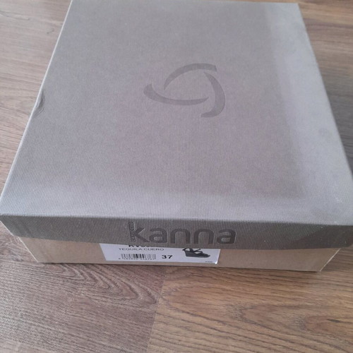 Kanna sandals new, beige, size 37