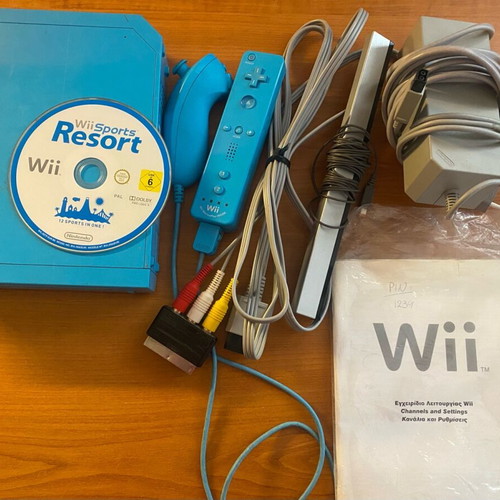 Nintendo Wii console Blue Limited Edition used