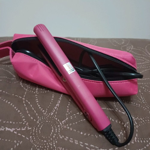Hair straightener with pouch new, small size