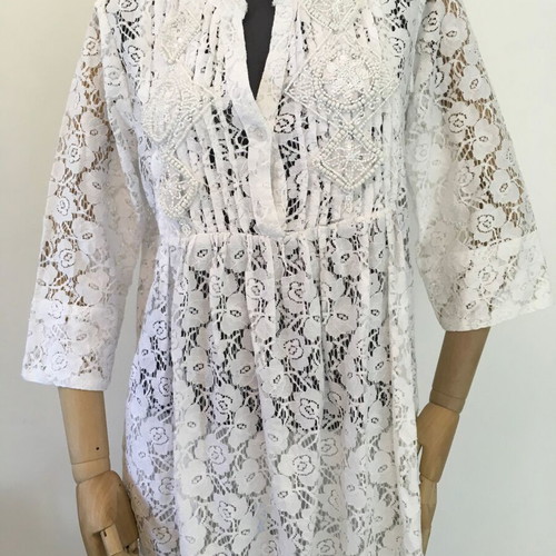 Antica Sartoria by Giacomo Cinque lace top blouse with beads S like new, white