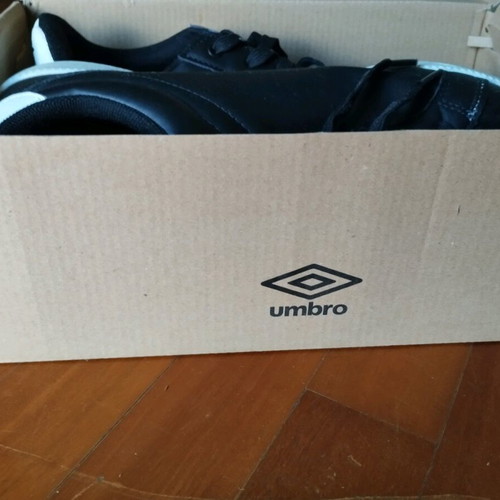 Umbro shoes new, size 45, black casual