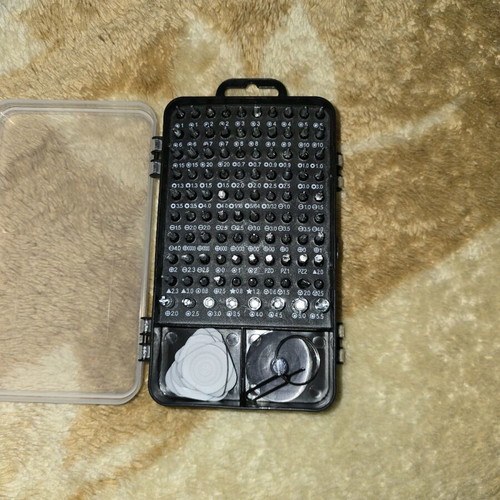 Screwdriver set 115-1 like new for mobile repairs