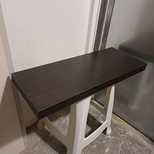 Shelves like new, set of 2