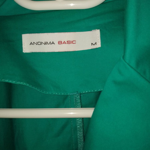Anonima jacket green emerald with sleeve ruching and gift pouch