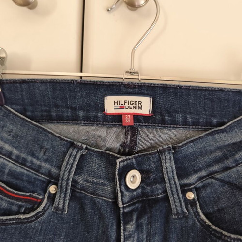 Tommy Hilfiger mid rise skinny jeans small like new