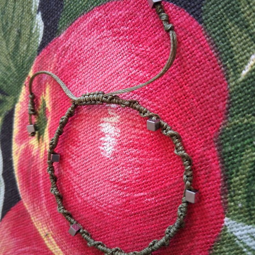 Macrame bracelet with hematite beads, like new, adjustable size