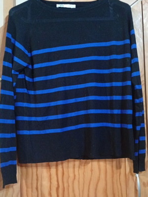 Zara thin pullover size medium like new