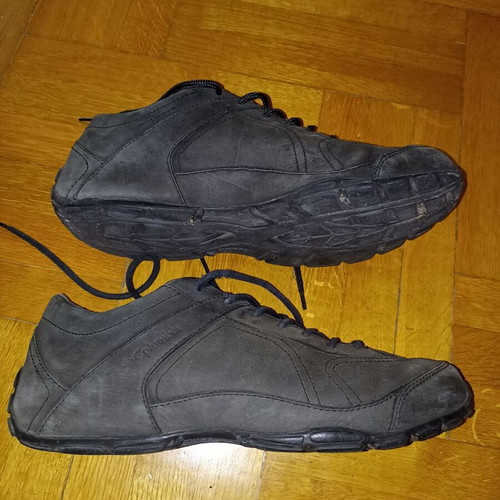 Columbia sport shoes black size 43.5 like new