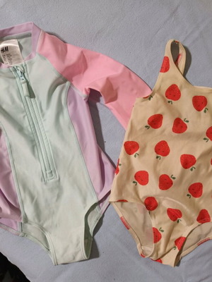 Ολόσωμα μαγιό H&M μεταχειρισμένα σαν καινούργια, μακρυμάνικο και αμάνικο, μέγεθος 1-2 ετών