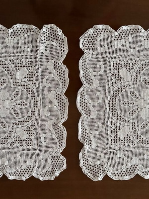 Set of 3 square hand-knitted table linens new