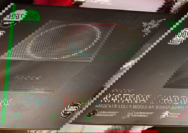 Razer Katana Chroma τροφοδοτικό
