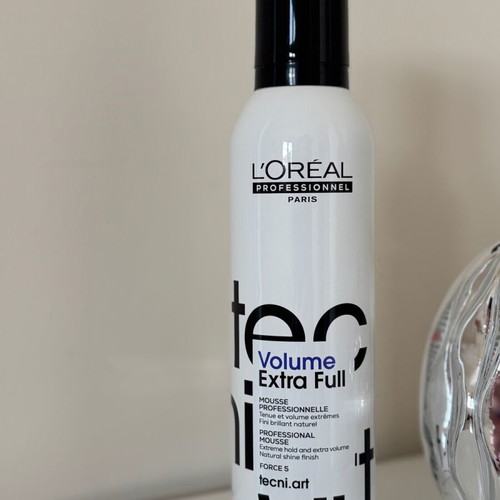 L’oreal Tecni Art Mousse Volume Extra Full like new