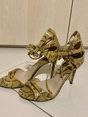 Mango sandals with ankle laces, new, heel height 10cm, size 39
